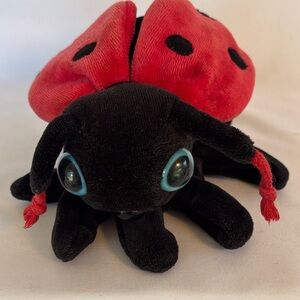 VINTAGE 2002! VERY CUTE BLACK & RED PLUSH LADYBUG HAND PUPPET TOY